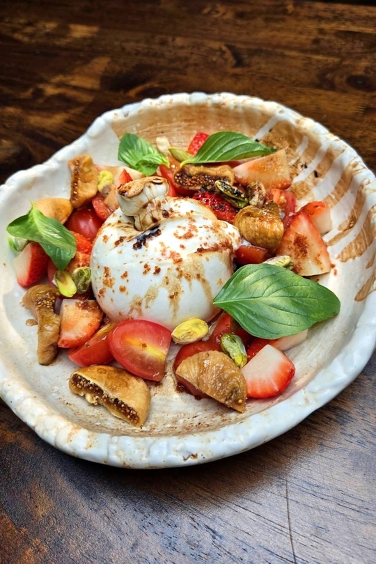 Ensalada de burrata